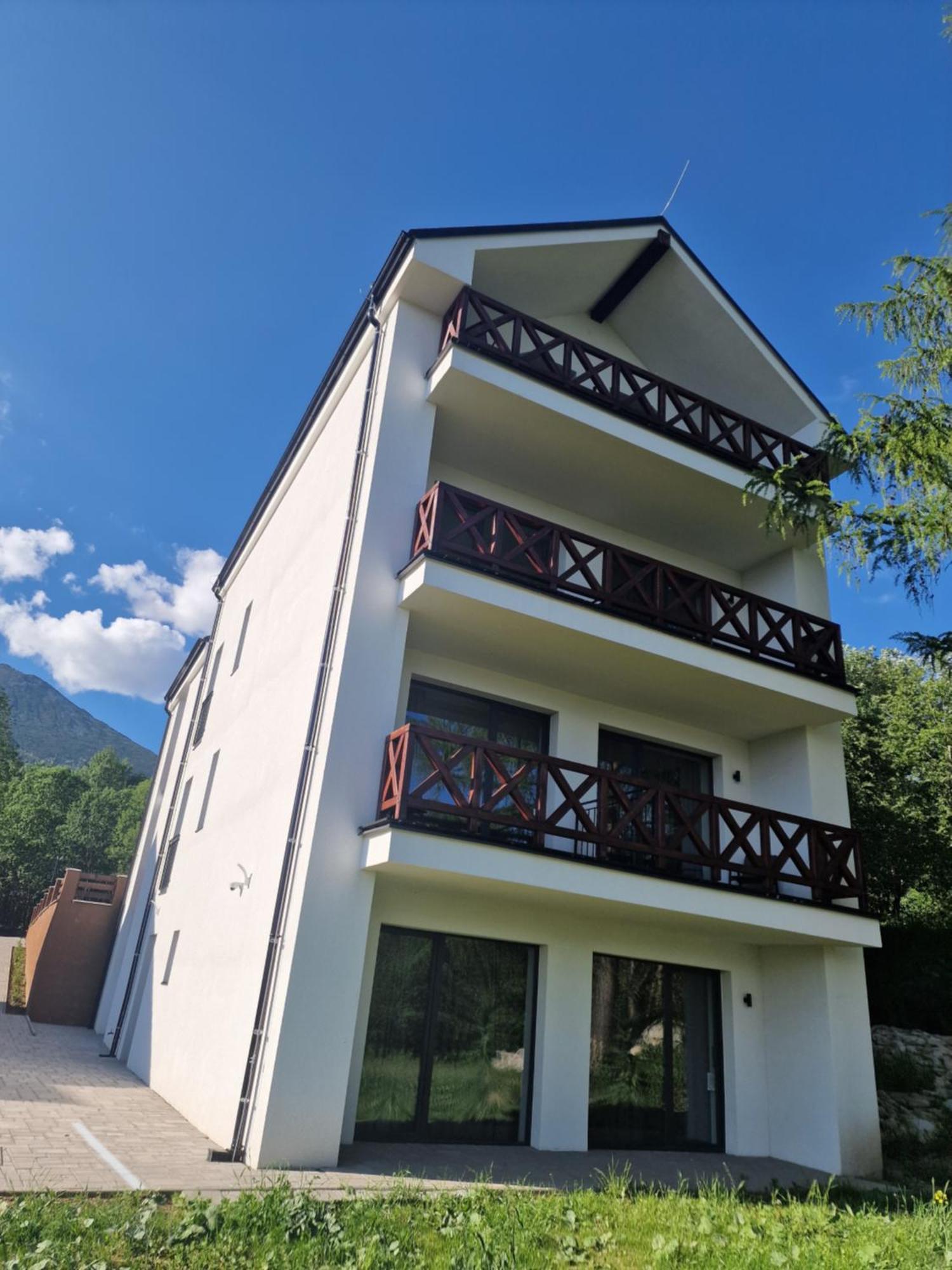 Hellene Snow Stary Smokovec Apartment วิสโซเค ดาตรี ภายนอก รูปภาพ