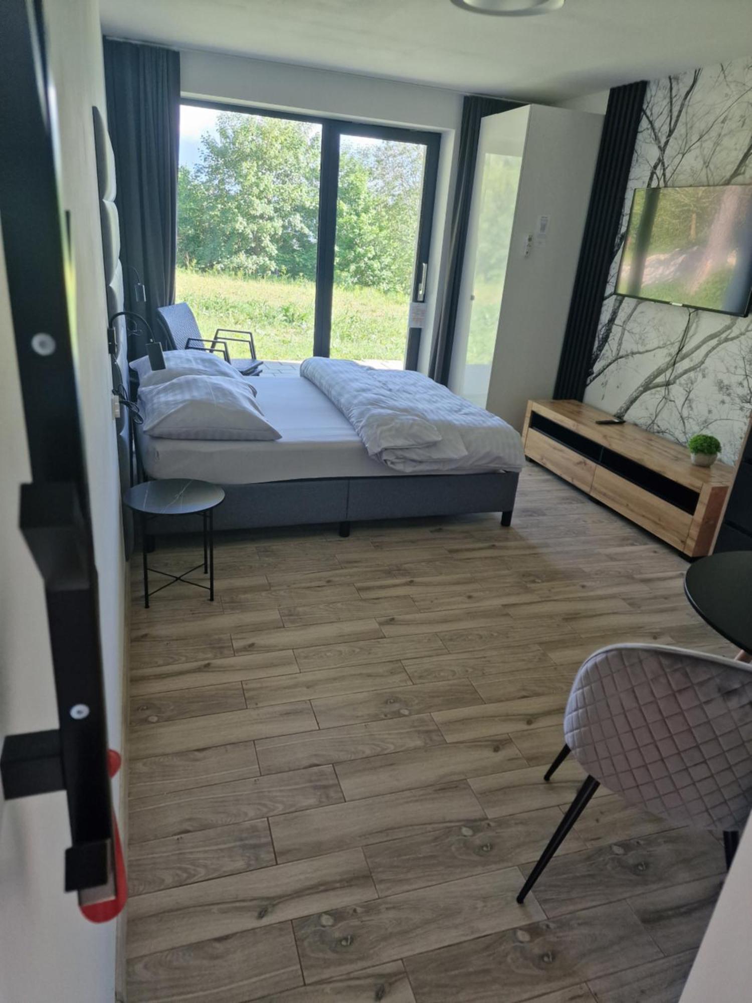 Hellene Snow Stary Smokovec Apartment วิสโซเค ดาตรี ภายนอก รูปภาพ