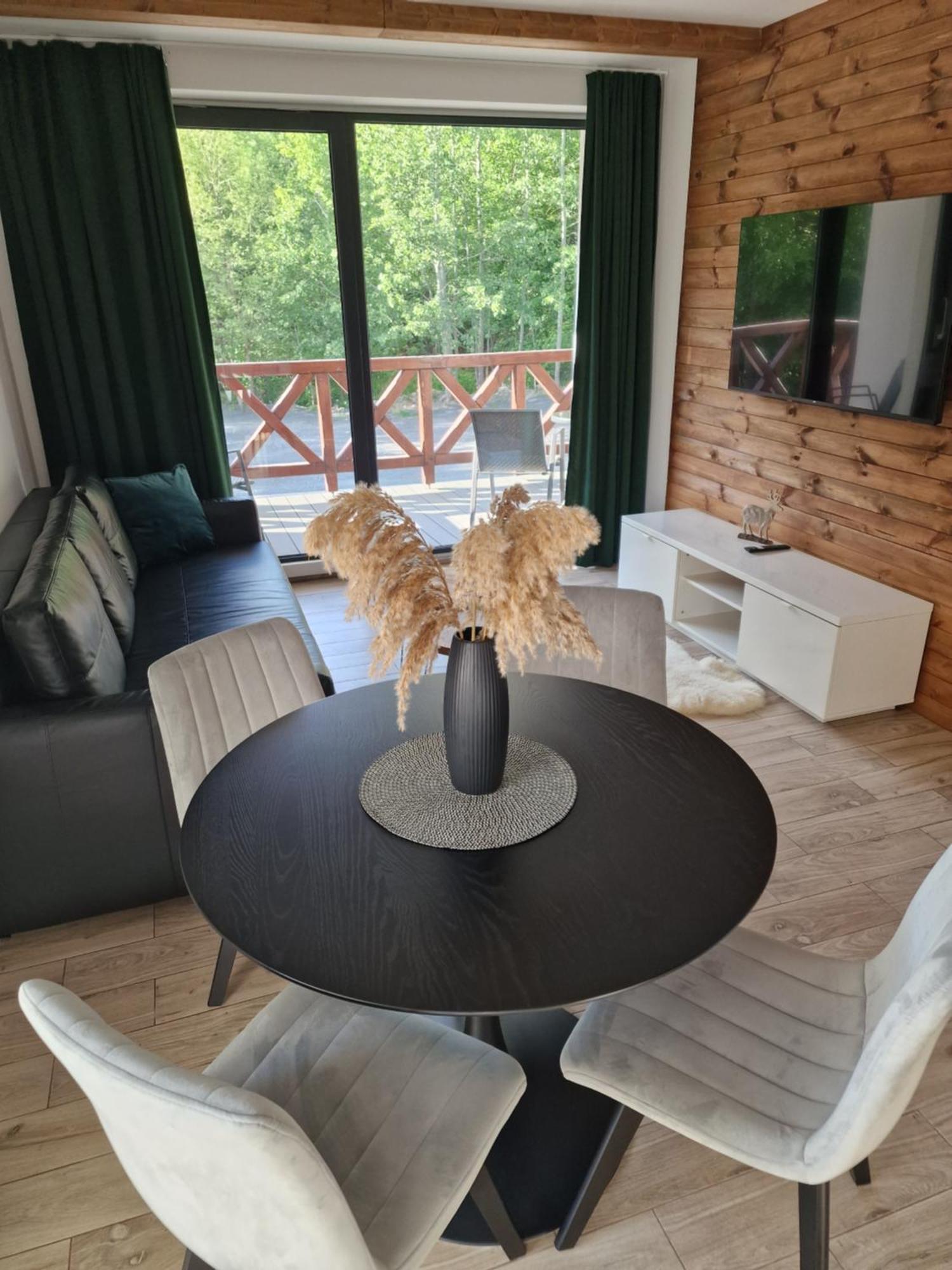 Hellene Snow Stary Smokovec Apartment วิสโซเค ดาตรี ภายนอก รูปภาพ